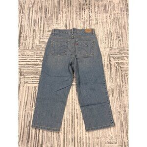 Levi's women's size 4 blue denim Capri Perfectly Slimming 512 Jeans